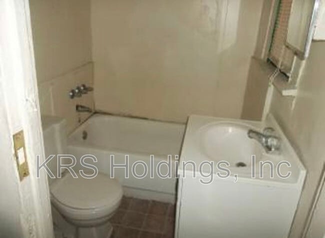 Photo - 862 Rugby St Apartment