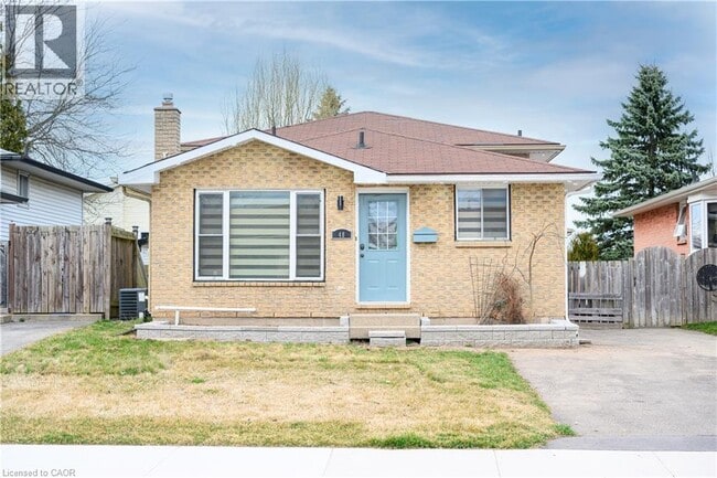 Building Photo - 48 Larchwood Cir