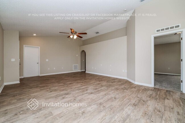 Building Photo - 10720 Opus Dr