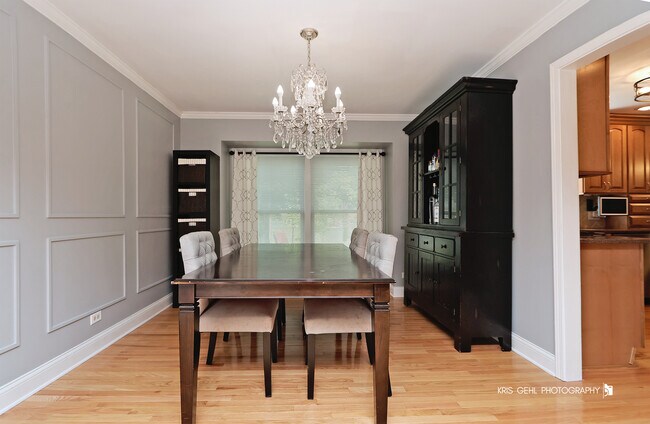 Foto del edificio - 1221 Creekside Dr