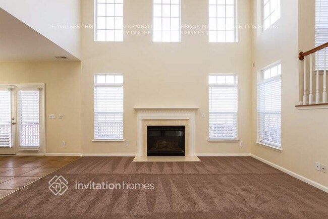 Foto del edificio - 9834 Edinburgh Ln
