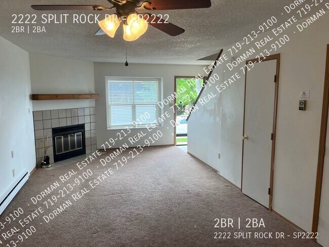 Foto del edificio - Two Bedroom Townhome in Rockrimmon