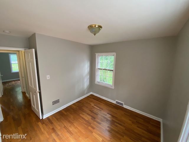 Building Photo - 2 br, 1 bath House - 1801 Arborview Blvd