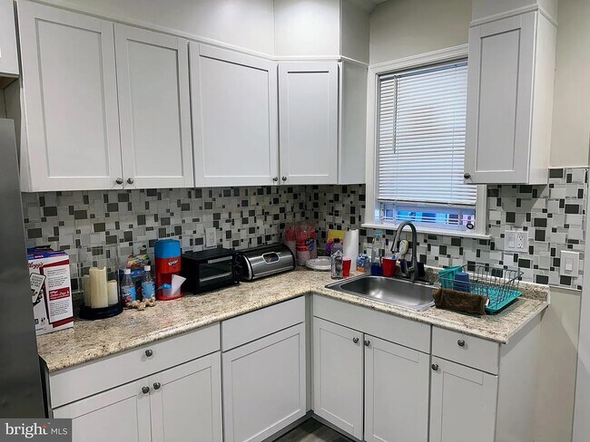 Foto del edificio - 519 E 28th St