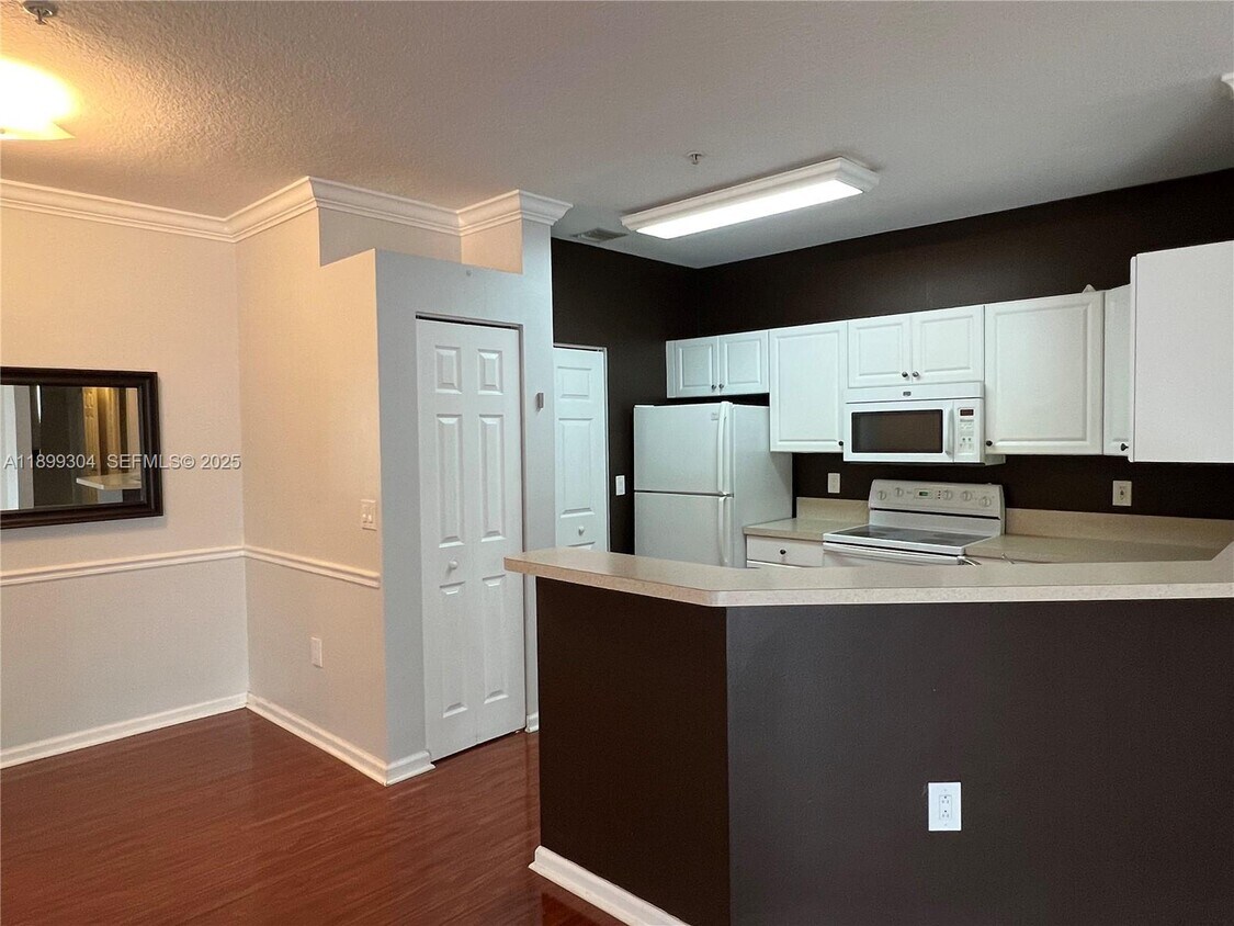 Foto principal - 4404 SW 160th Ave