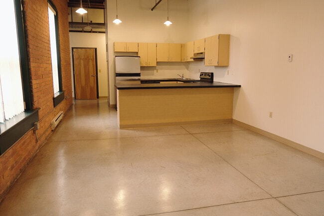 Building Photo - The Lofts at Michaels-Stern