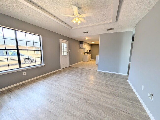 Foto del edificio - 6108 37th St