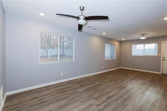 Foto del edificio - 1277 Goodwin Rd NE