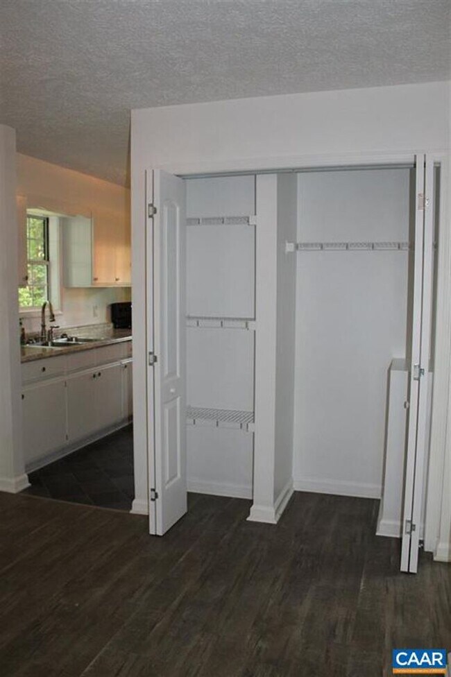 Foto del edificio - 2Bed/1 Bath Rental Lake Monticello