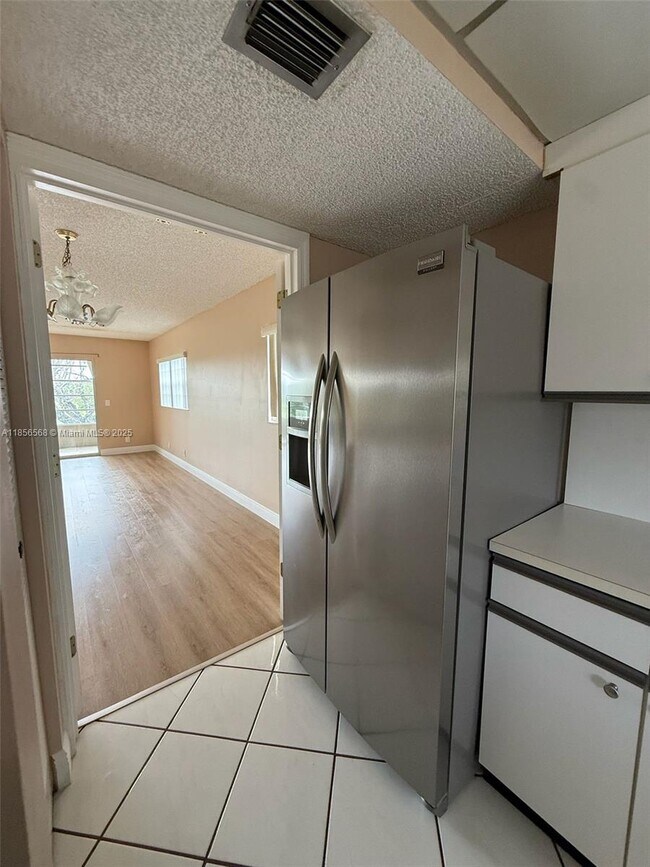 Foto del edificio - 1300 SW 125th Ave
