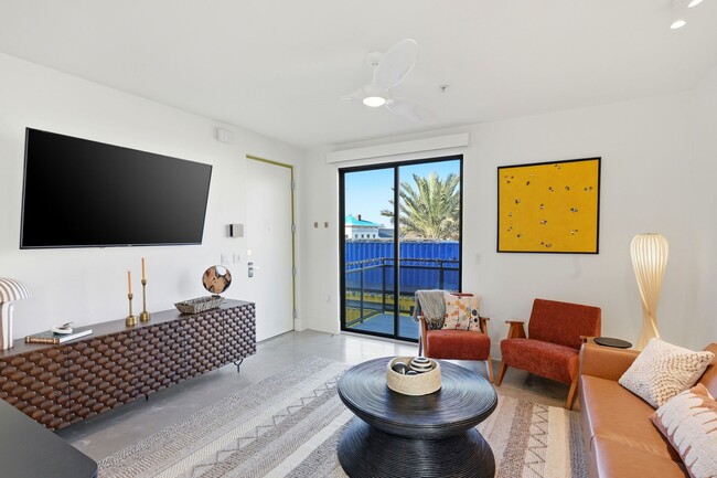 Photo - 510 All Saints St Townhome