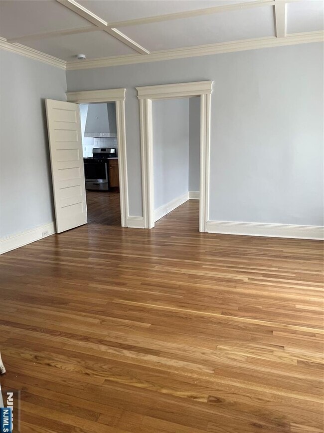 Building Photo - 638 Bloomfield Ave