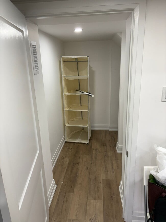 Photo du bâtiment - 6 Miracle Trl