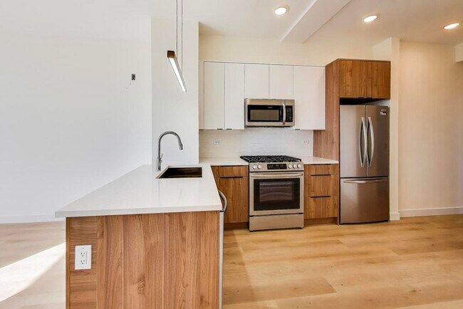 Foto del edificio - 1950 W Lawrence Ave