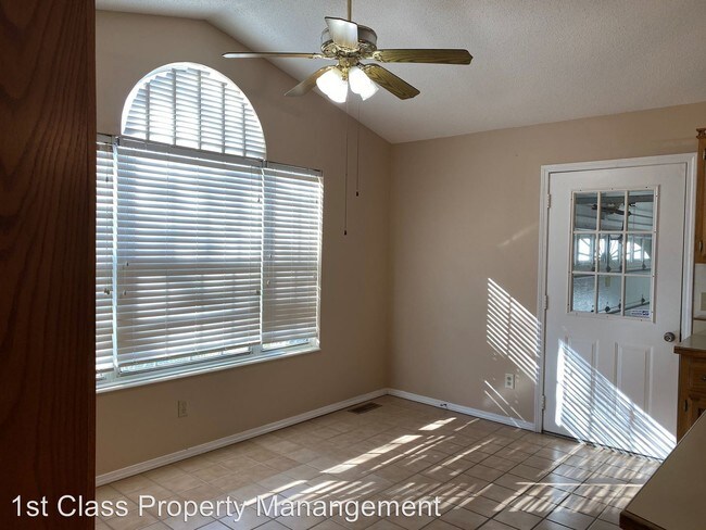 Foto del edificio - 3 br, 2 bath House - 1815 Birch Place