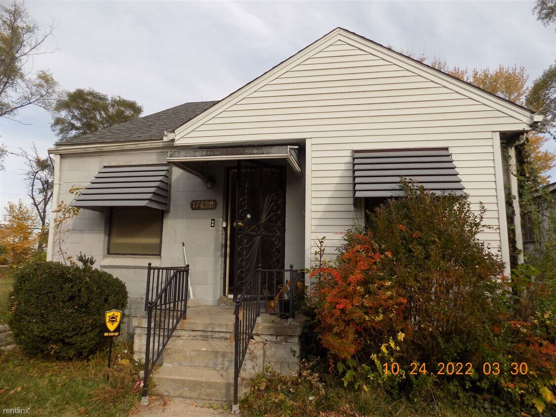 Primary Photo - 3 br, 1 bath House - 17898 Mackay St