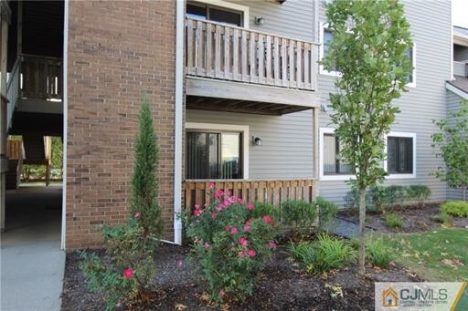 Building Photo - 5211 Ravens Crest Dr