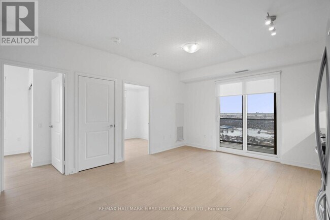 Building Photo - 8 Nahani Way