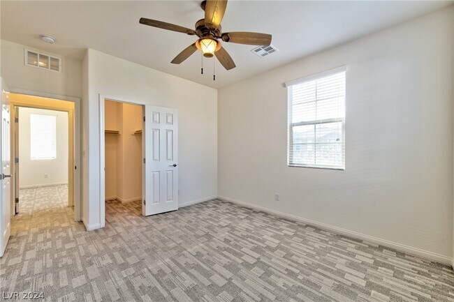 Building Photo - 11821 Barona Mesa Ave