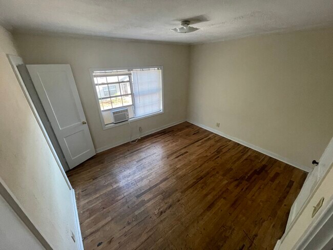 Foto del edificio - 532 S Brundidge St