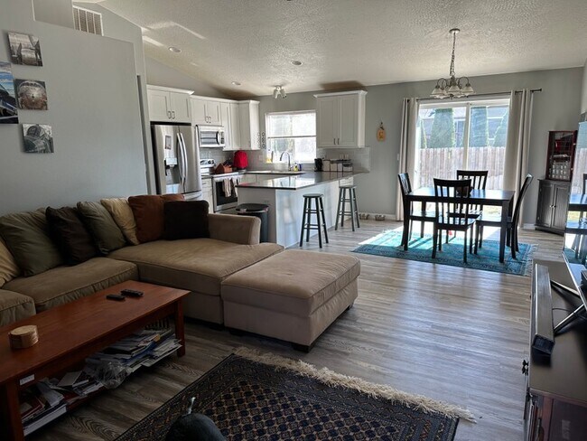 Foto del edificio - 514 Cambridge Ln