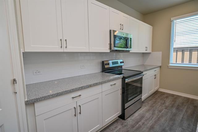 Foto del edificio - 4450 Broken Bow Ln