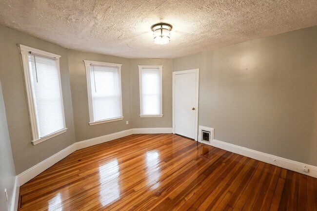 Foto del edificio - 4 Standard St