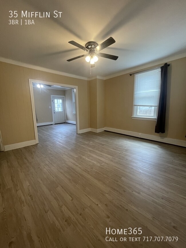 Building Photo - Beautifull 3 Bedroom End Home with Private...