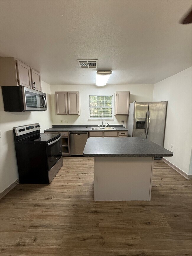 Foto del edificio - 1116 2nd St
