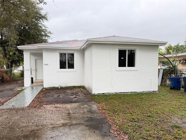 Foto del edificio - 7720 NW 8th Ave