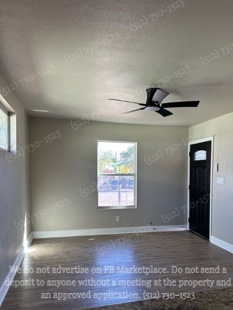 Foto del edificio - 2331 S Navidad St