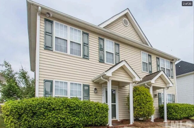 Building Photo - 2225 Turtle Point Dr