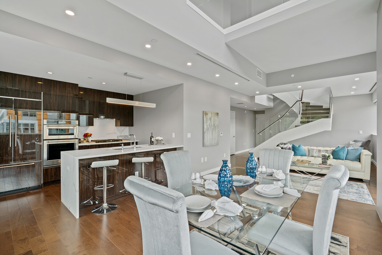 Foto principal - 800 Ave at Port Imperial Blvd