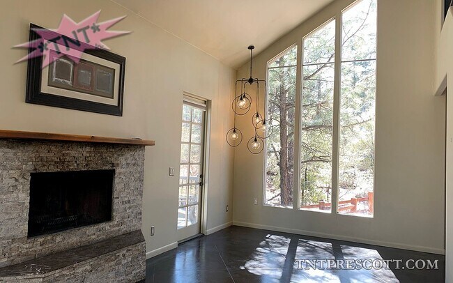 Foto del edificio - Prescott Home In The Pines