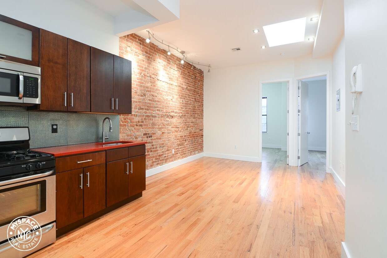 694 Franklin Ave Unit 4, Brooklyn, NY 11238 Room for Rent in Brooklyn