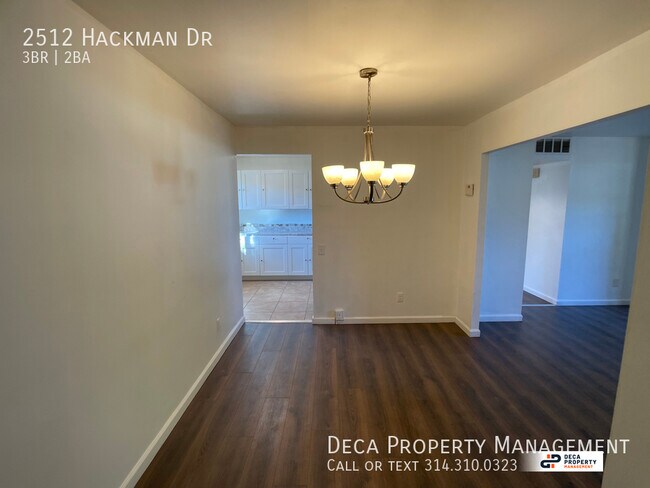 Building Photo - 3 Bedroom House