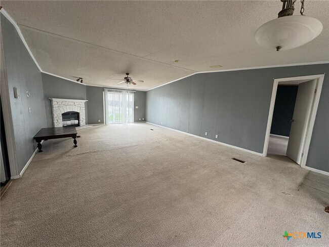 Foto del edificio - 1758 Ilka Switch