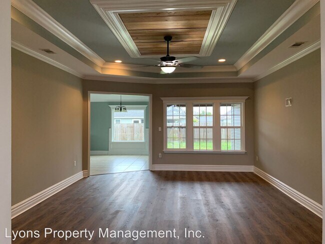 Foto del edificio - 4 br, 2 bath House - 4078 MCKENZIE LANE