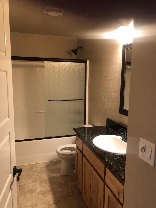 437 SE Cadet Ct, Grants Pass, OR 97527 House Rental in Grants Pass