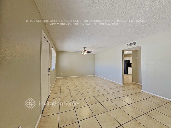 Building Photo - 6813 W Montebello Ave