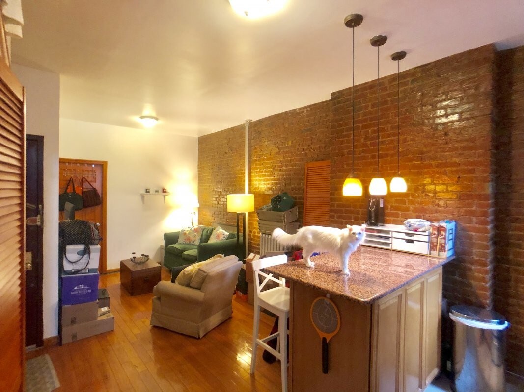 Primary Photo - 420 St Nicholas Ave