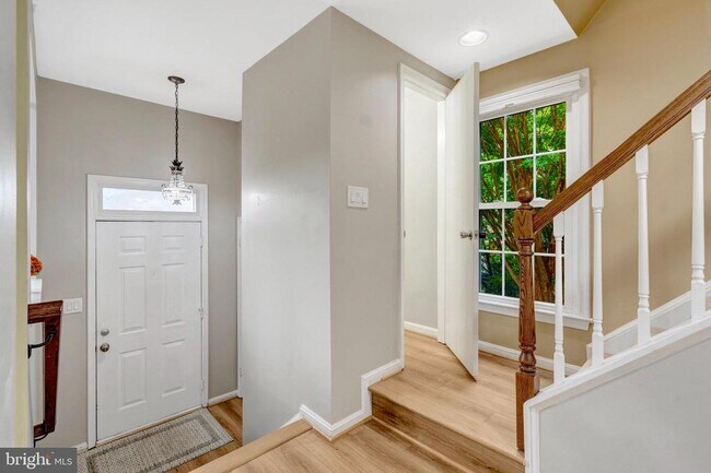 Foto del edificio - 4255 Sleepy Lake Dr