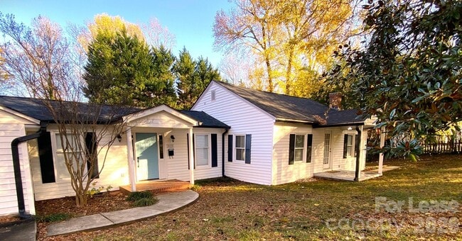 Foto del edificio - 4415 Garris Rd