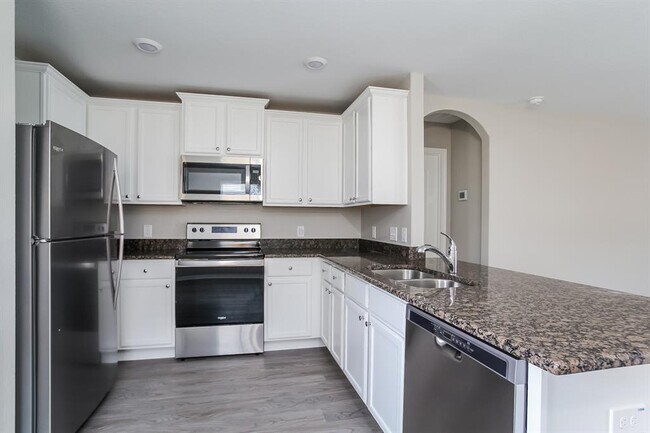 Building Photo - 26420 Richter Dr