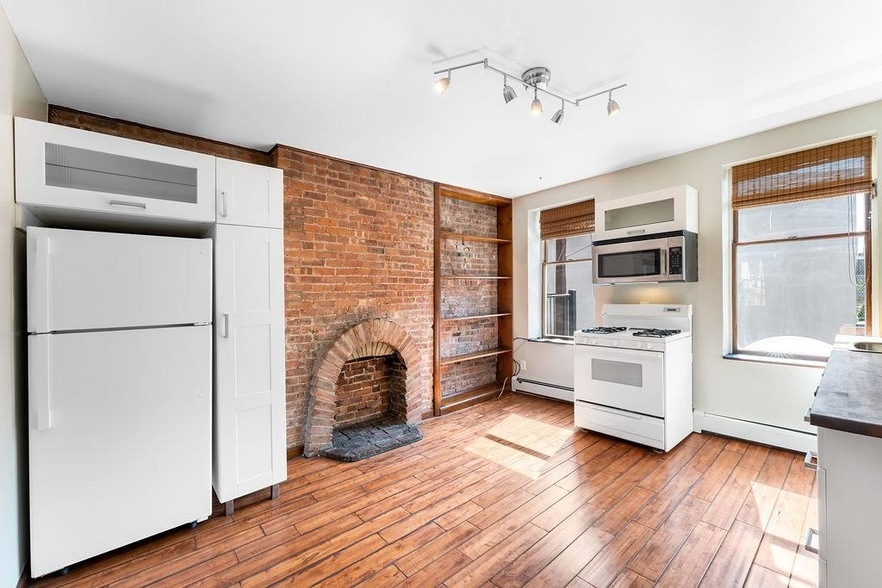 Foto principal - 252 Grove Street Unit 3