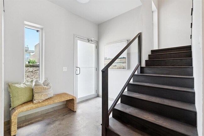 Foto del edificio - 608 NW 7th St