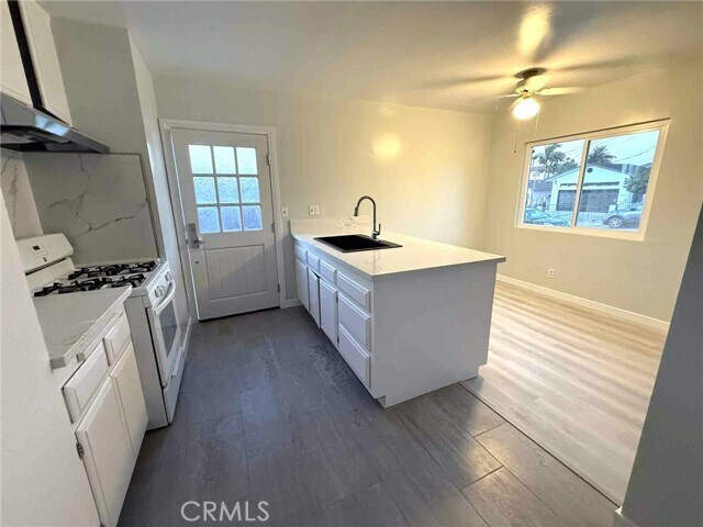 Foto del edificio - 25911 Hillworth Ave