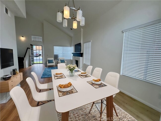 Building Photo - 2216 Dorado St