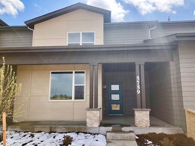 Building Photo - 5759 Champlain Dr
