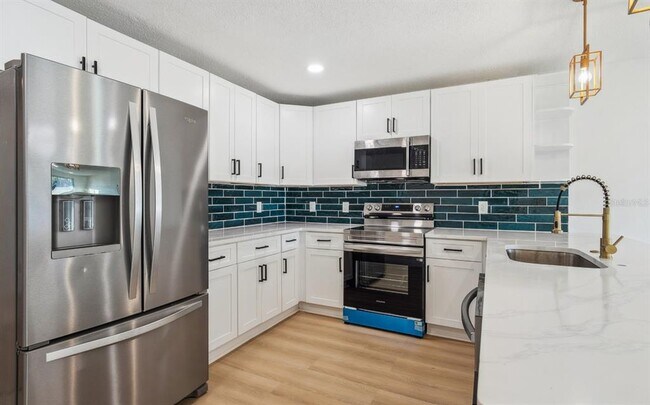 Foto del edificio - 427 92nd Ave N